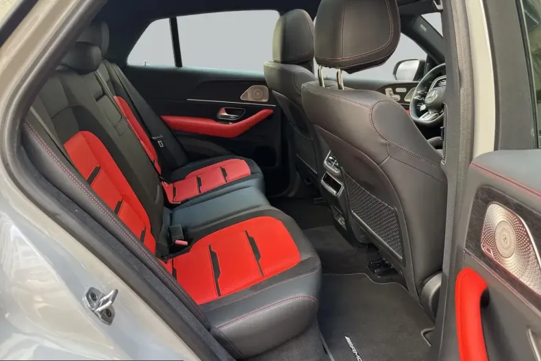 Mercedes-Benz GLE 63 AMG (Clasa GLE) din 2025 cu 25.500 km - oferta MER215291 - foto 8