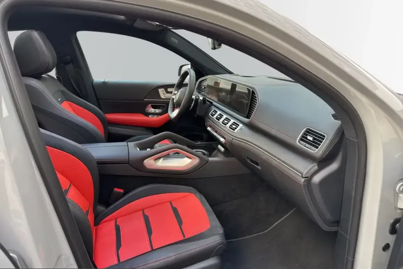 Mercedes-Benz GLE 63 AMG (Clasa GLE) din 2025 cu 25.500 km - oferta MER215291 - foto 9