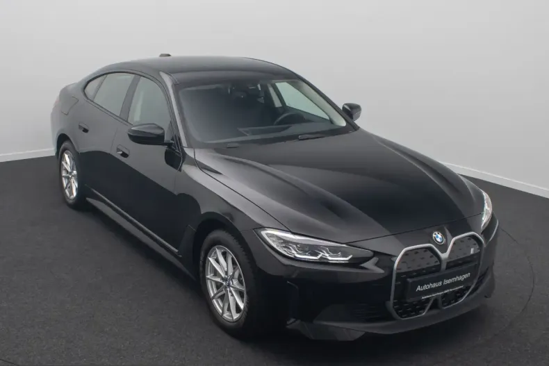 BMW i4 (Seria 4) din 2023 cu 39.056 km - oferta BMW215296 - foto 3
