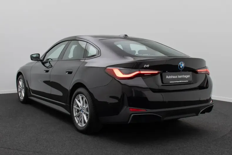 BMW i4 (Seria 4) din 2023 cu 39.056 km - oferta BMW215296 - foto 9