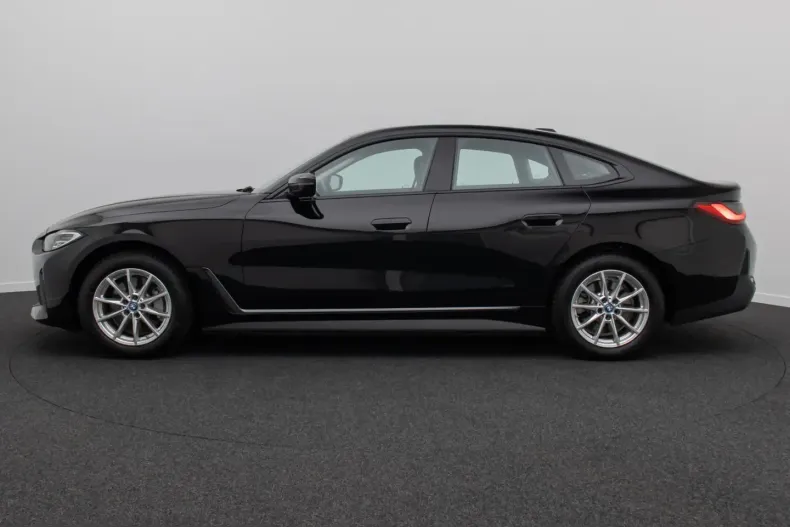BMW i4 (Seria 4) din 2023 cu 39.056 km - oferta BMW215296 - foto 11