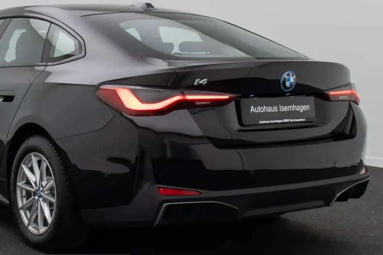BMW i4 (Seria 4) din 2023 cu 39.056 km - oferta BMW215296 - foto 15