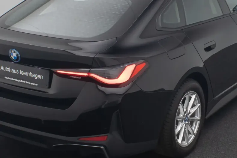 BMW i4 (Seria 4) din 2023 cu 39.056 km - oferta BMW215296 - foto 16