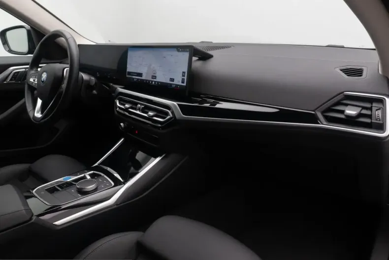 BMW i4 (Seria 4) din 2023 cu 39.056 km - oferta BMW215296 - foto 23