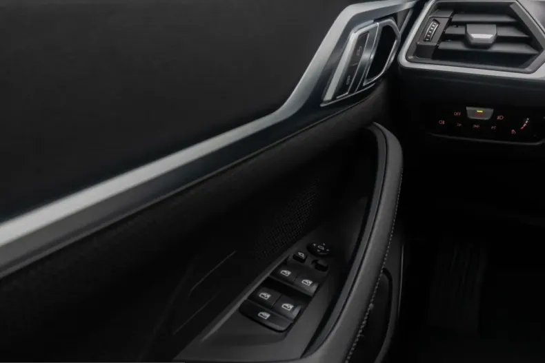 BMW i4 (Seria 4) din 2023 cu 39.056 km - oferta BMW215296 - foto 33