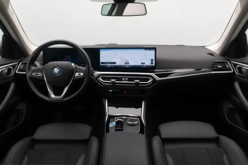 BMW i4 (Seria 4) din 2023 cu 39.056 km - oferta BMW215296 - foto 38