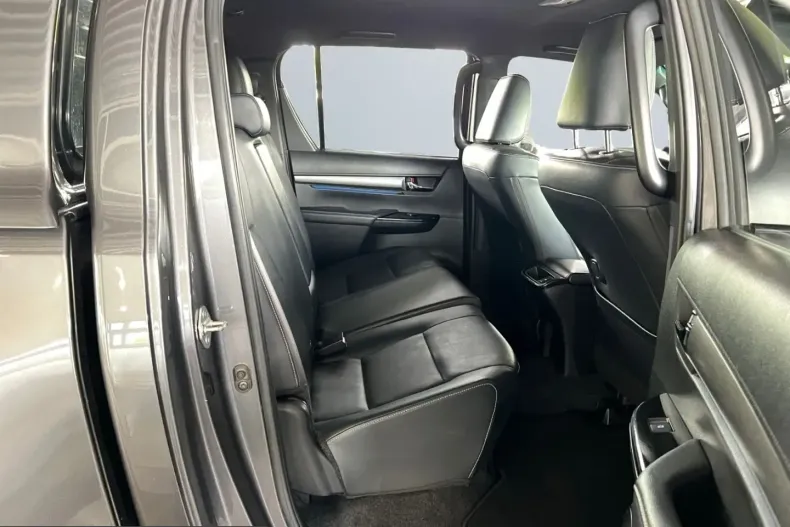 Toyota Hilux din 2022 cu 72.456 km - oferta TOY215304 - foto 16