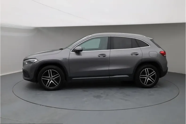 Mercedes-Benz GLA 250 (Clasa GLA) din 2021 cu 68.700 km - oferta MER215310 - foto 2