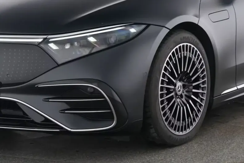 Mercedes-Benz EQS din 2023 cu 19.999 km - oferta MER215316 - foto 2
