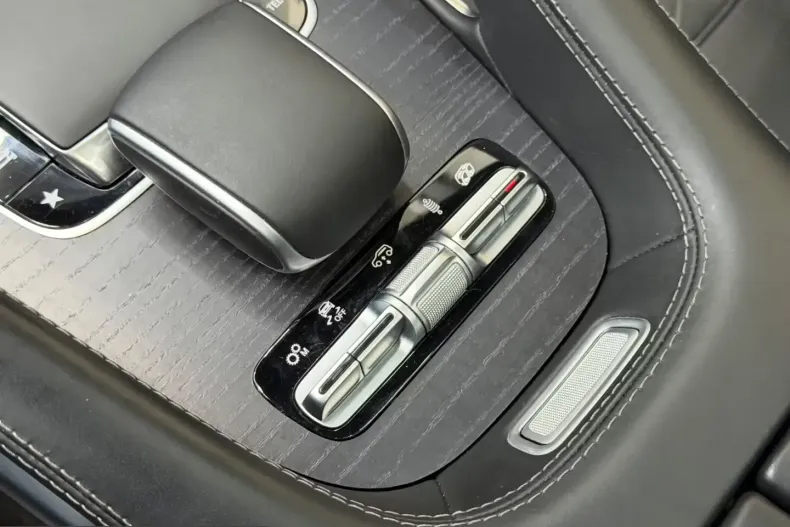 Mercedes-Benz GLE 63 AMG (Clasa GLE) din 2023 cu 66.051 km - oferta MER215320 - foto 29