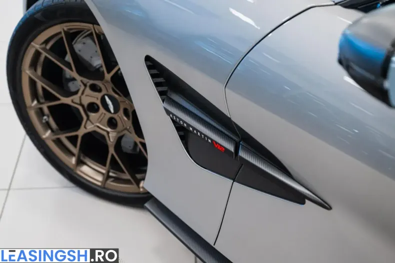 Aston Martin Vanquish din 2024 cu 21.987 km - oferta AST215330 - foto 23