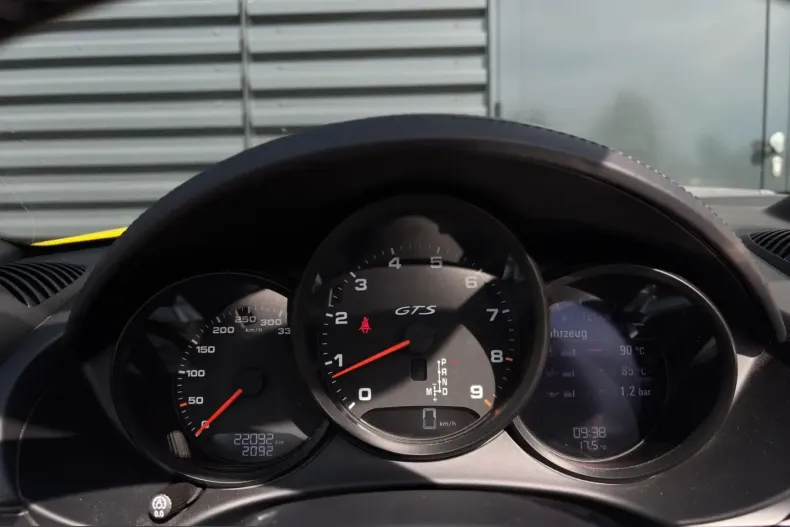 Porsche Boxster din 2023 cu 22.900 km - oferta POR215334 - foto 23