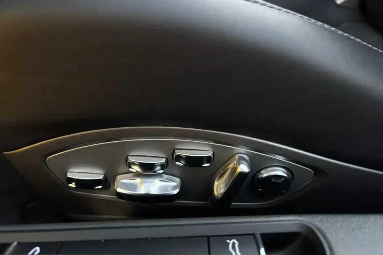 Porsche Boxster din 2023 cu 22.900 km - oferta POR215334 - foto 26