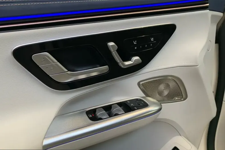 Mercedes-Benz EQE din 2023 cu 3.500 km - oferta MER215335 - foto 13