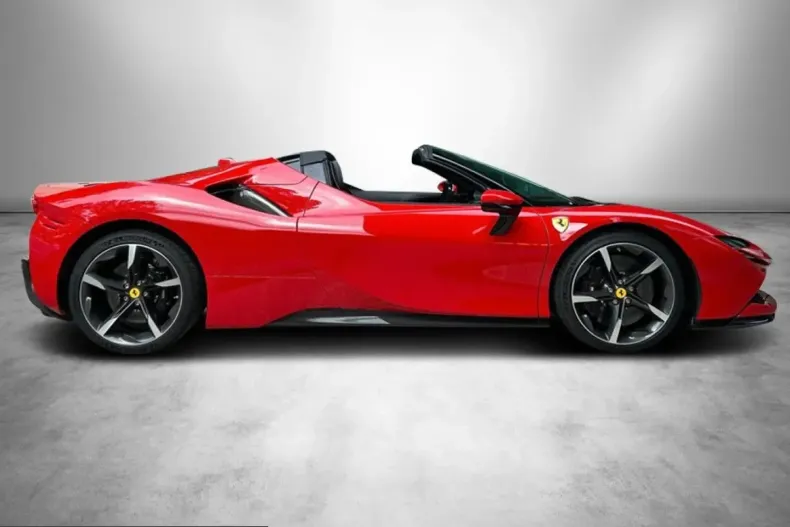 Ferrari SF90 din 2024 cu 1.900 km - oferta FER215337 - foto 6