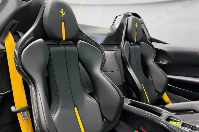 Ferrari SF90 din 2023 cu 4.365 km - oferta FER215341 - foto 17