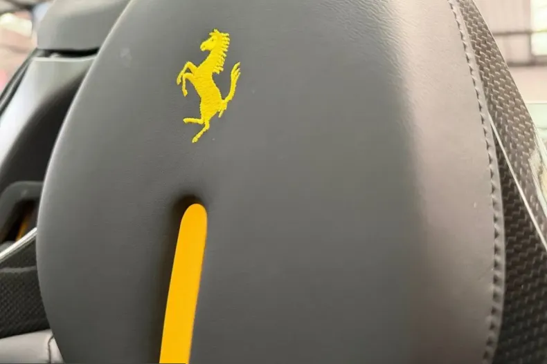 Ferrari SF90 din 2023 cu 4.365 km - oferta FER215341 - foto 25