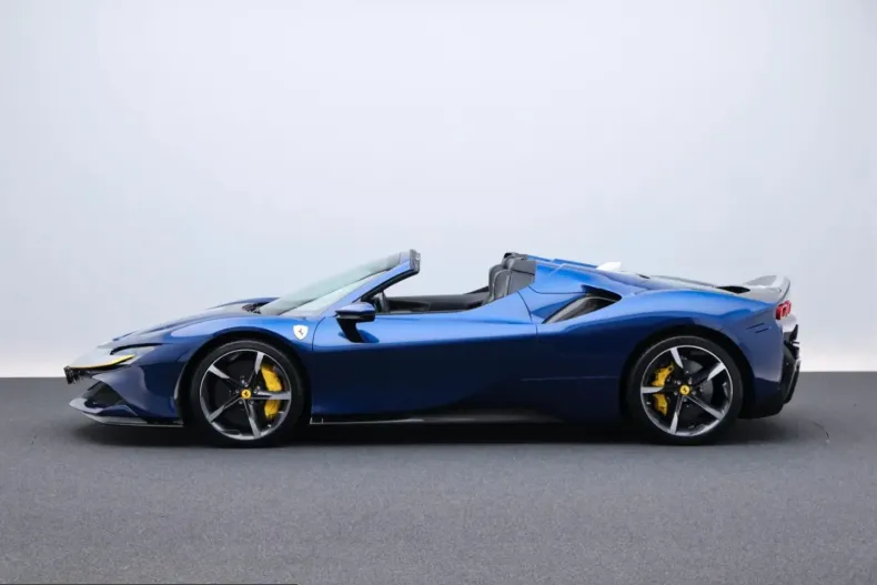 Ferrari SF90 din 2023 cu 1.600 km - oferta FER215342 - foto 7