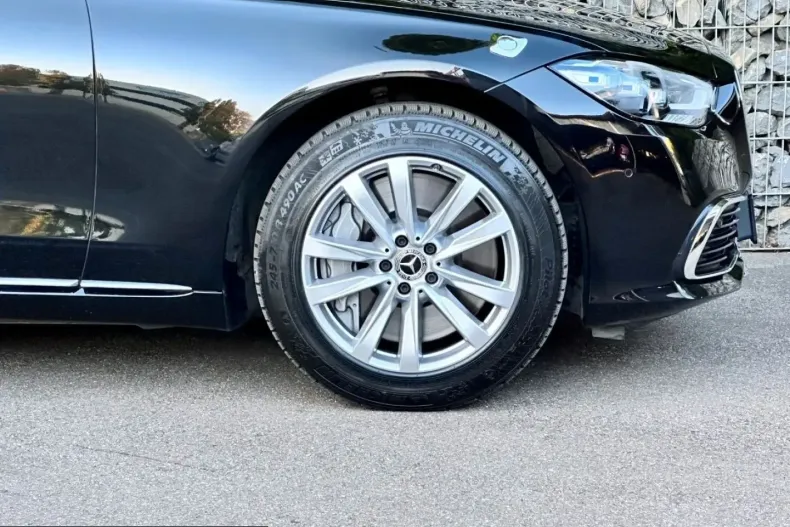 Mercedes-Benz S 680 (Clasa S) din 2022 cu 53.221 km - oferta MER215344 - foto 24