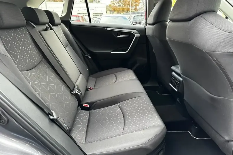 Toyota RAV4 din 2023 cu 11.505 km - oferta TOY215347 - foto 29