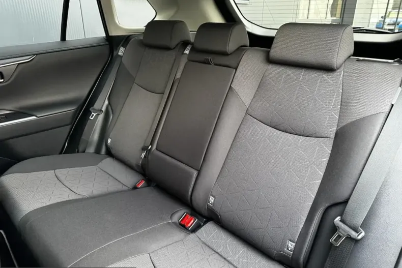 Toyota RAV4 din 2023 cu 11.505 km - oferta TOY215347 - foto 31