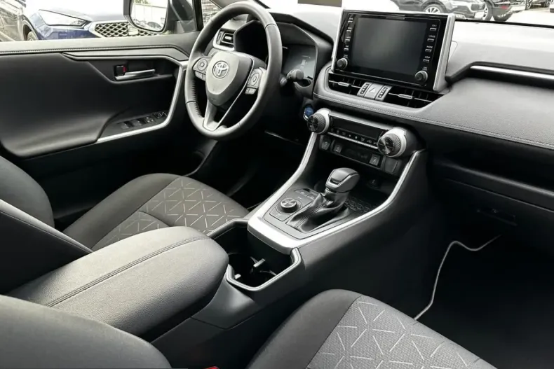 Toyota RAV4 din 2023 cu 11.505 km - oferta TOY215347 - foto 33