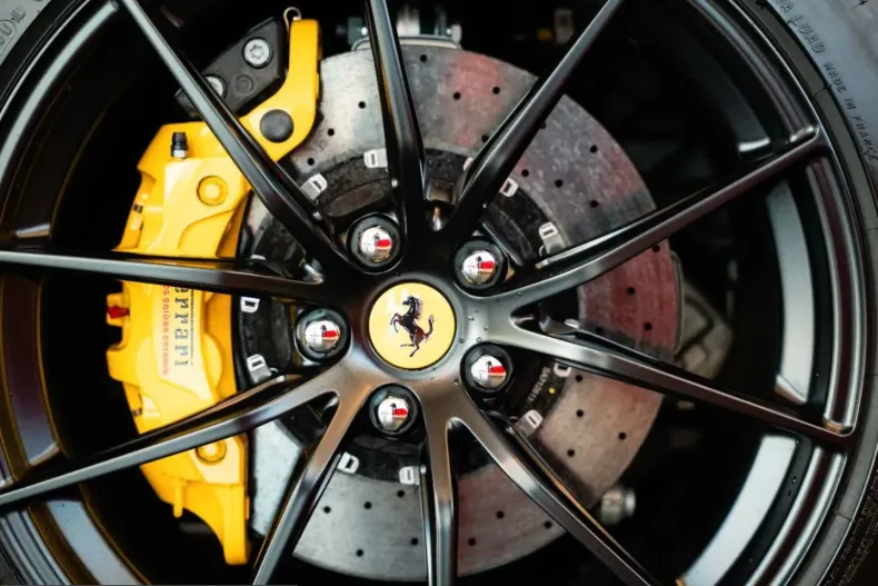 Ferrari 812 din 2023 cu 2.980 km - oferta FER215350 - foto 10