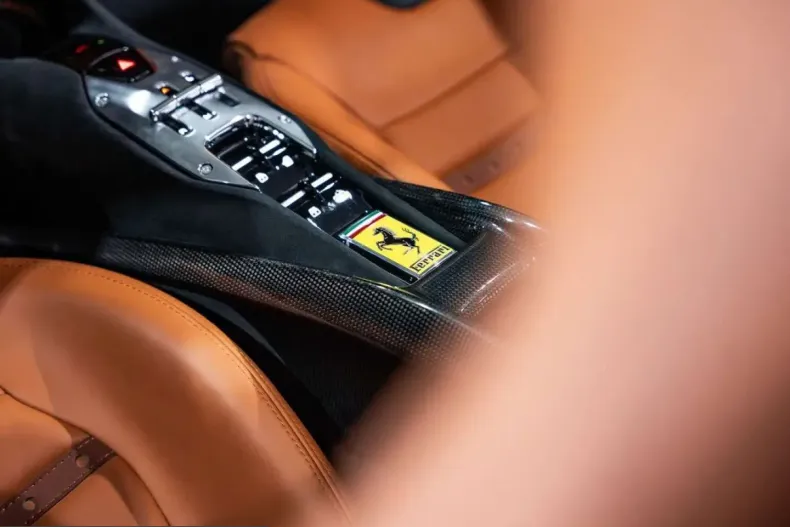 Ferrari SF90 din 2025 cu 4.075 km - oferta FER215351 - foto 20