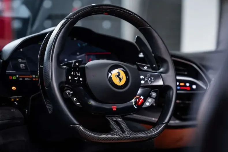 Ferrari SF90 din 2025 cu 4.075 km - oferta FER215351 - foto 24