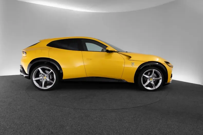 Ferrari Purosangue din 2025 cu 3.090 km - oferta FER215352 - foto 6