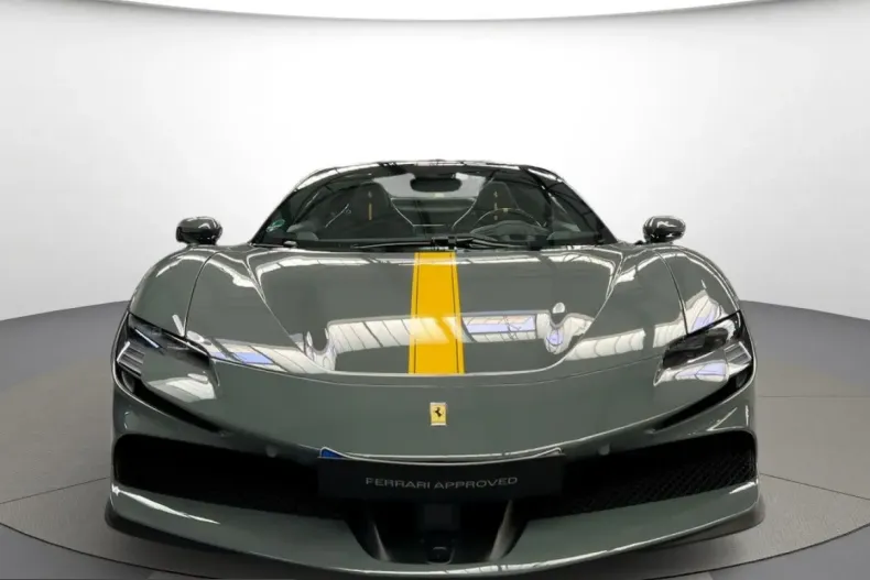 Ferrari SF90 din 2025 cu 2.100 km - oferta FER215355 - foto 2