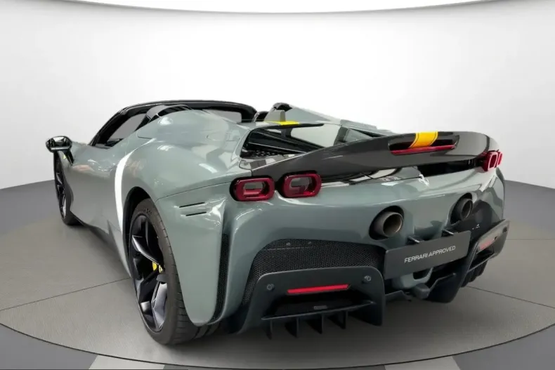 Ferrari SF90 din 2025 cu 2.100 km - oferta FER215355 - foto 7