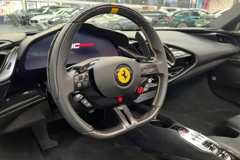 Ferrari SF90 din 2025 cu 2.100 km - oferta FER215355 - foto 17