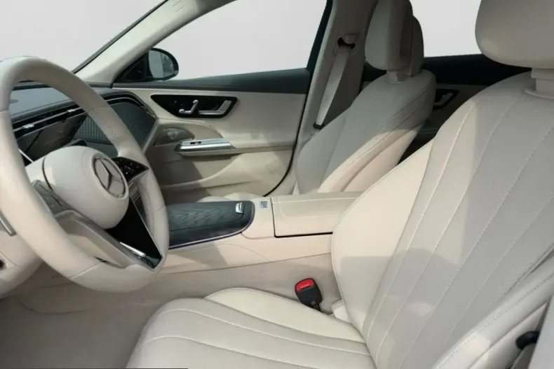 Mercedes-Benz E 450 (Clasa E) din 2025 cu 26.606 km - oferta MER215358 - foto 8