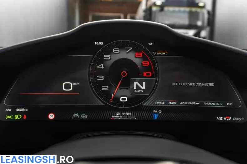 Ferrari Purosangue din 2025 cu 4.925 km - oferta FER215366 - foto 6