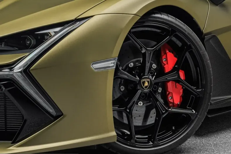 Lamborghini Revuelto din 2024 cu 1.100 km - oferta LAM215370 - foto 18