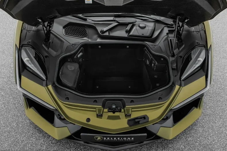 Lamborghini Revuelto din 2024 cu 1.100 km - oferta LAM215370 - foto 26