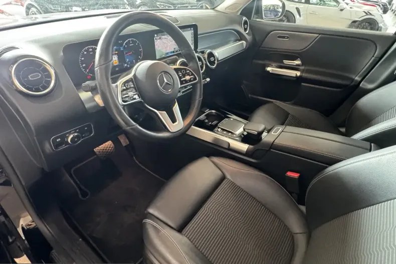 Mercedes-Benz GLB 200 (Clasa GLB) din 2022 cu 87.758 km - oferta MER215373 - foto 9