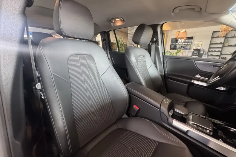 Mercedes-Benz GLB 200 (Clasa GLB) din 2022 cu 87.758 km - oferta MER215373 - foto 19