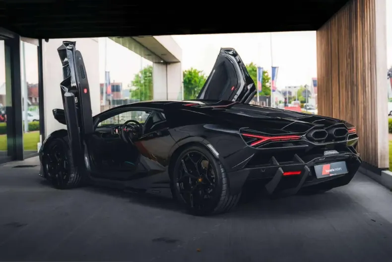 Lamborghini Revuelto din 2024 cu 8.790 km - oferta LAM215374 - foto 5
