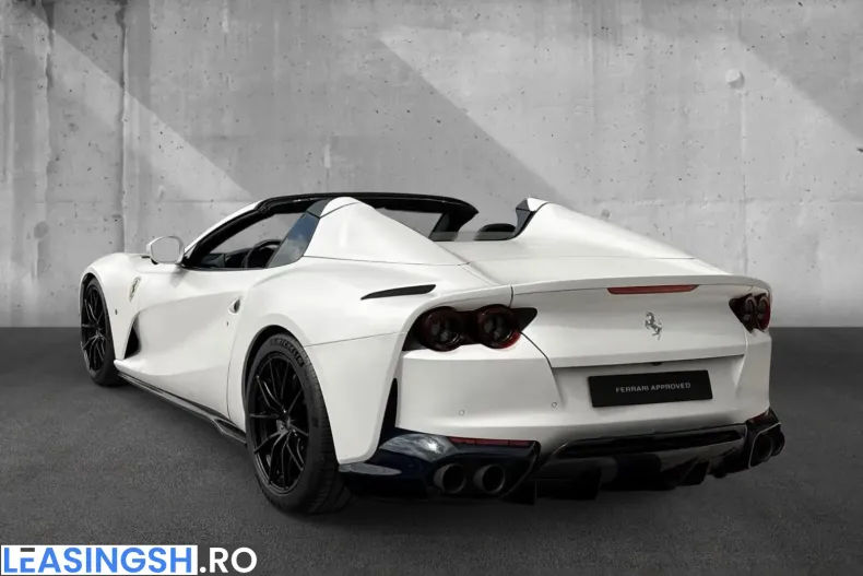 Ferrari 812 din 2023 cu 2.900 km - oferta FER215376 - foto 4