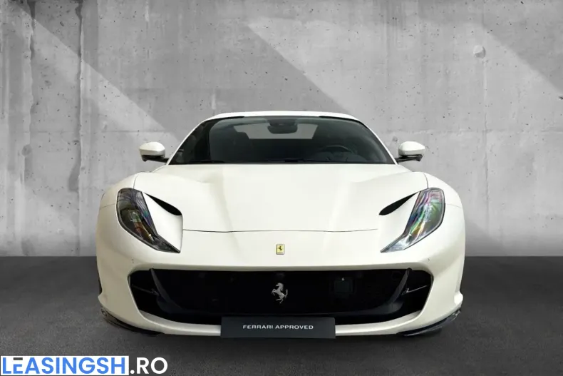 Ferrari 812 din 2023 cu 2.900 km - oferta FER215376 - foto 12