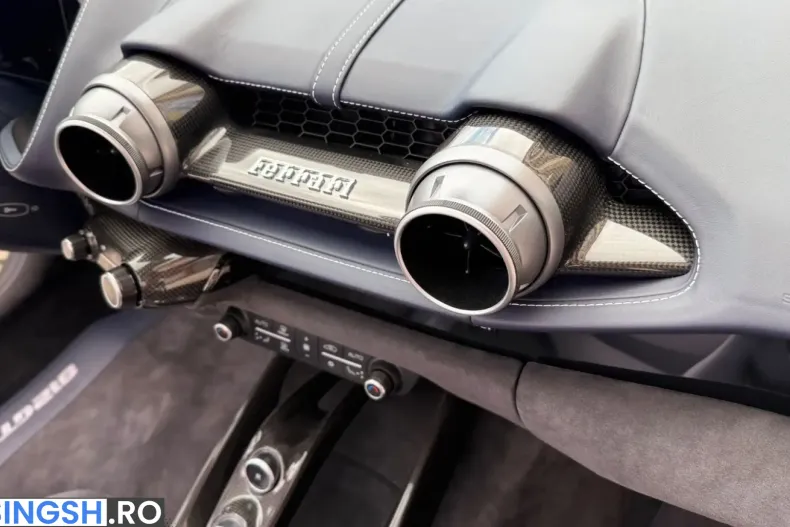 Ferrari 812 din 2023 cu 2.900 km - oferta FER215376 - foto 35
