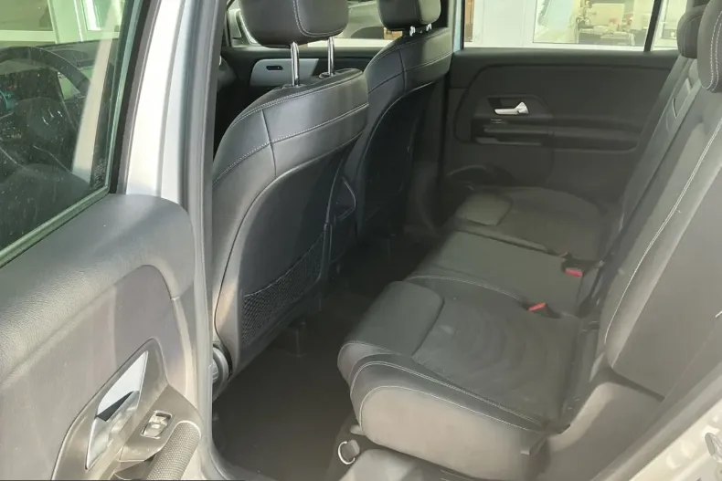 Mercedes-Benz GLB 200 (Clasa GLB) din 2021 cu 84.176 km - oferta MER215378 - foto 6