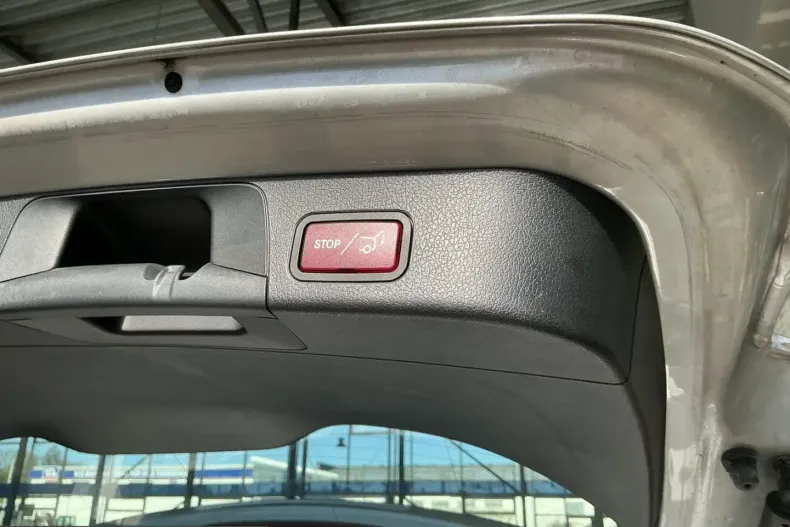 Mercedes-Benz GLB 200 (Clasa GLB) din 2021 cu 84.176 km - oferta MER215378 - foto 7