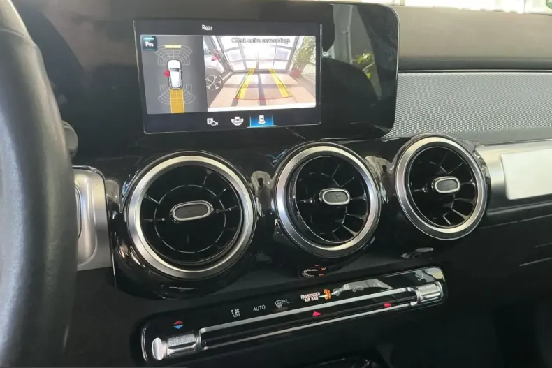 Mercedes-Benz GLB 200 (Clasa GLB) din 2021 cu 84.176 km - oferta MER215378 - foto 8