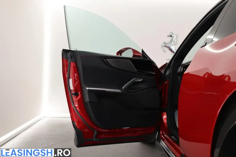 Ferrari Purosangue din 2025 cu 2.747 km - oferta FER215380 - foto 17
