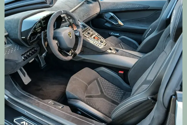 Lamborghini Aventador din 2022 cu 1.150 km - oferta LAM215381 - foto 13