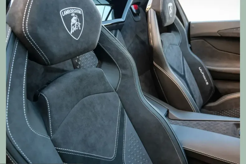 Lamborghini Aventador din 2022 cu 1.150 km - oferta LAM215381 - foto 16