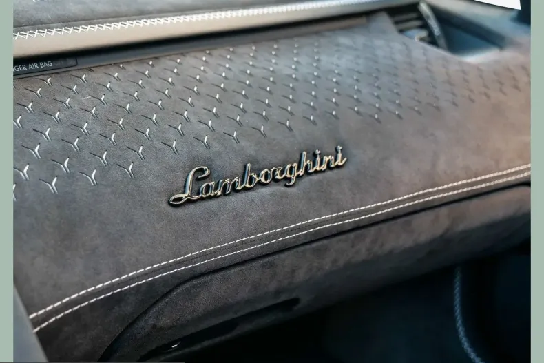 Lamborghini Aventador din 2022 cu 1.150 km - oferta LAM215381 - foto 20